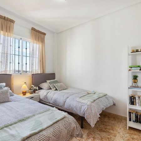 Cb Living - Homely Apartment Cinuelica, Punta Prima Dehesa de Campoamor  Exterior foto